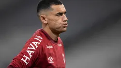 Santos salvou o Athletico várias vezes na Arena Condá (Foto: Getty Images)