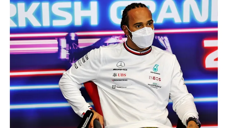 Hamilton prefere deixar os responsáveis por essa parte analisarem sobre possível troca de motor (Foto: Getty Images)