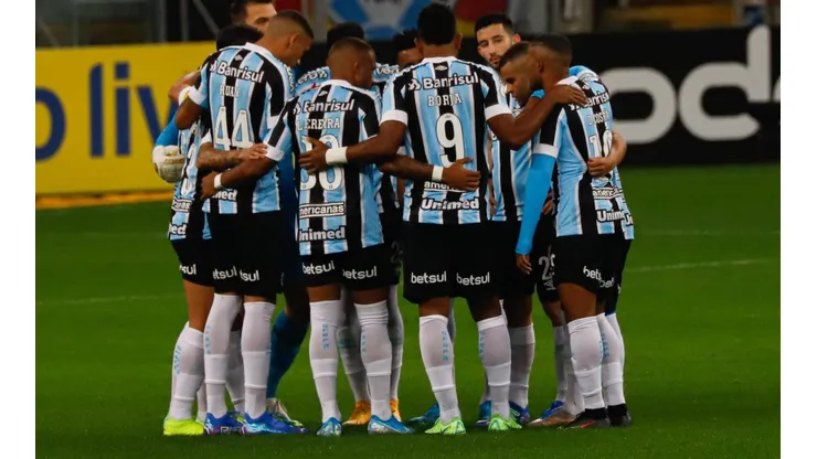 Jornalista fala em “liderança absolutamente negativa” no vestiário do Grêmio. (Foto: Maxi Franzoi/AGIF)