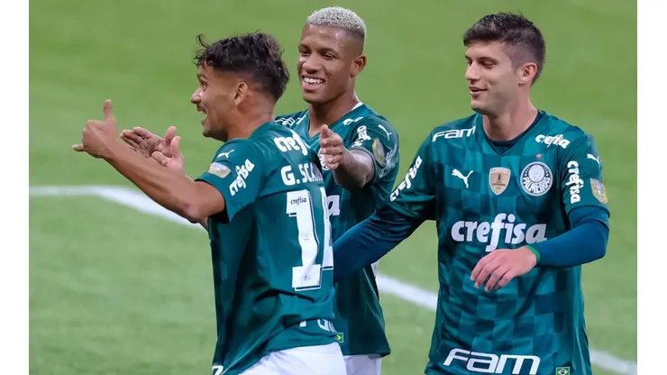 Jogadores do Palmeiras comemoram gol contra o Bahia, no primeiro turno (Foto: Marcello Zambrana/AGIF)