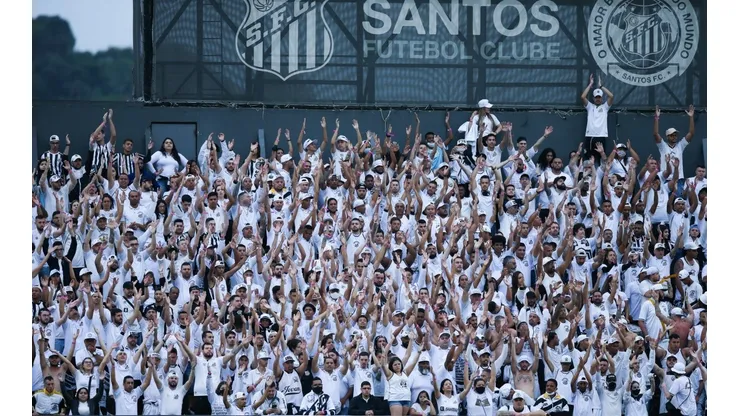 Neto detona Bolsonaro e enaltece o Santos: "Ele deveria respeitar as pessoas"