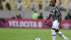 Jhon Arias foi bem quando requisitiado e pode se tornar titular do Fluminense (Foto: Thiago Ribeiro/AGIF)