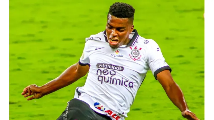 Jemerson atuando com a camisa do Corinthians (Foto: Getty Images)