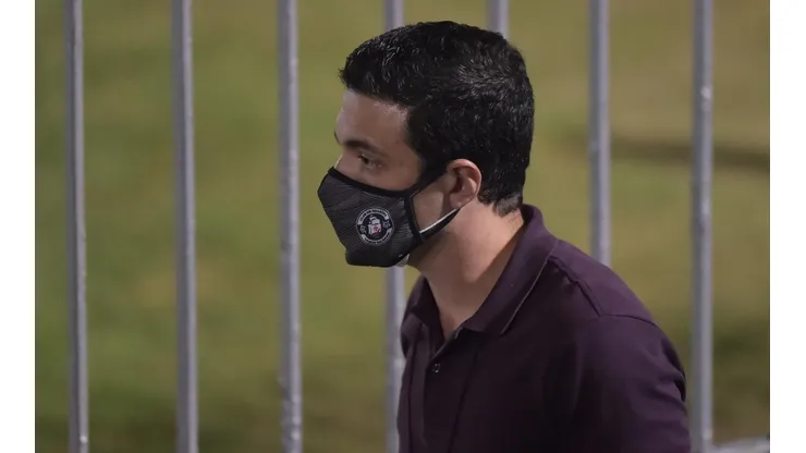 Alexandre Pássaro disse que Nenê melhorou o ambiente no Vasco (Foto: Thiago Ribeiro/AGIF)