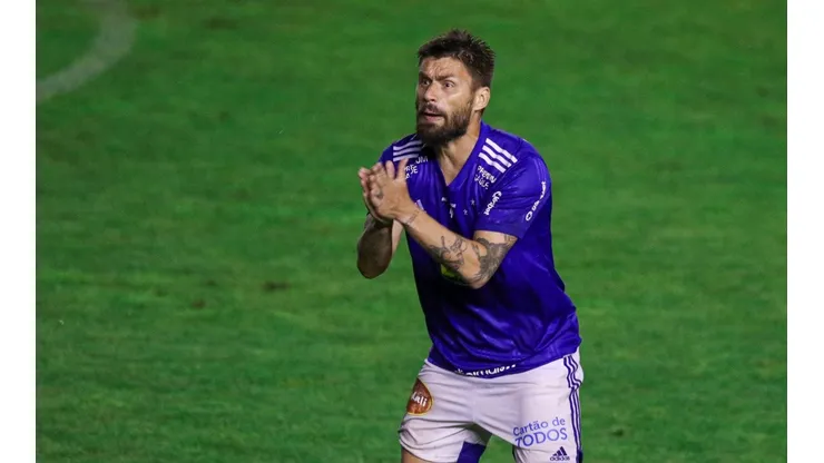 Rafael Sobis, camisa 10 do Cruzeiro, provocou o Atlético-MG em entrevista.