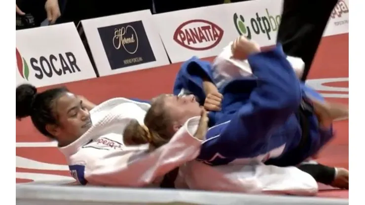 Rafaela finalizando a francesa. (Foto: Reprodução)