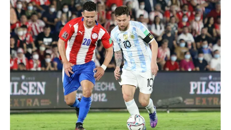 Paraguay v Argentina - FIFA World Cup 2022 Qatar Qualifier
