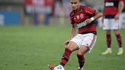 Jogador marcou dois gols em oito jogos com a camisa do Flamengo | Crédito: Jorge Rodrigues/AGIF