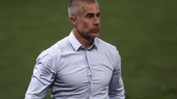 Sylvinho tem série invicta e se sentiu feliz com a volta do torcedor (Twitter/Reprodução)