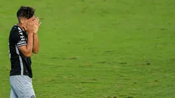 Martín Sarrafiore terá que passar por lesão no joelho (Foto: Thiago Ribeiro/AGIF)