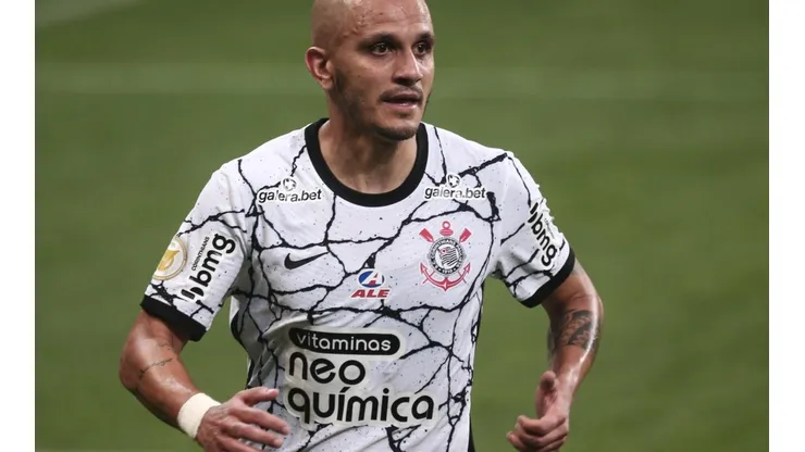 Fábio Santos deu assitência para o primeiro gol no empate do Timão po 2 x 2 diante do Bragantino | Crédito: Ettore Chiereguini/AGIF