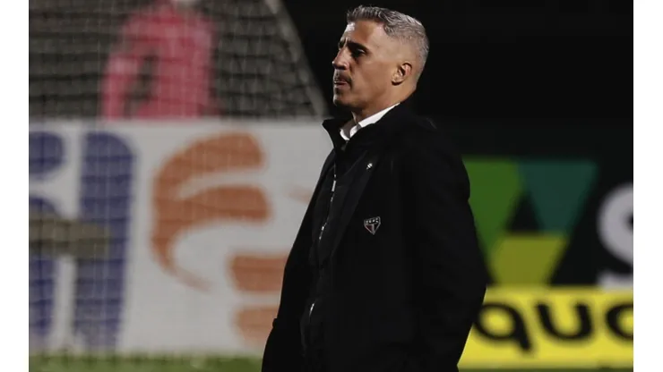 Hernán Crespo, treinador do São Paulo (Foto: Ettore Chiereguini/AGIF)
