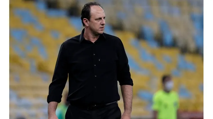 Rogério Ceni está livre no mercado