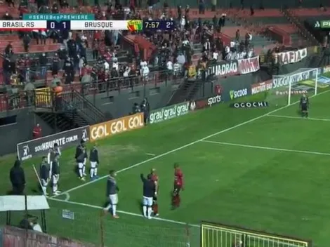 Zagueiro Sandro, do Brusque, acusa torcedor do Brasil-RS de racismo durante jogo da Série B