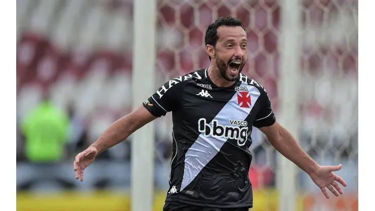 Nenê é o quarto maior goleador do Vasco no século XXI (Foto: Thiago Ribeiro/AGIF)