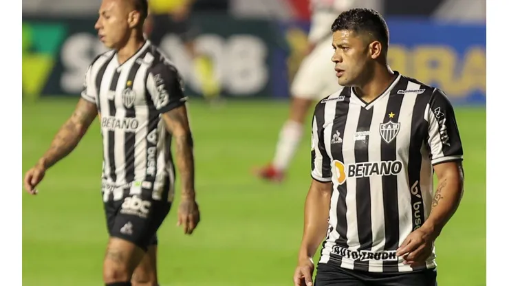 Hulk lamentou eliminação, mas disse que o time vai em busca dos títulos da Série A e da Copa do Brasil (Foto: Marcello Zambrana/AGIF)