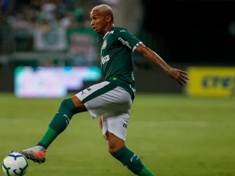 Após classificação para a final, Deyverson ironiza invasão de campo no lance do gol do Palmeiras