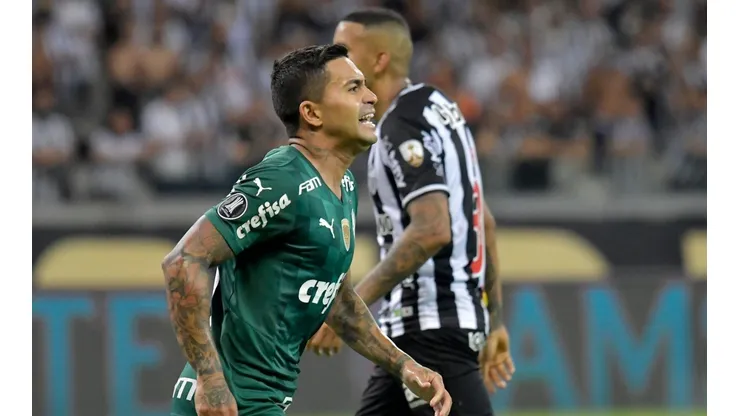 Dudu comemora o gol que deu a classificação ao Palmeiras (Foto: Getty Images)