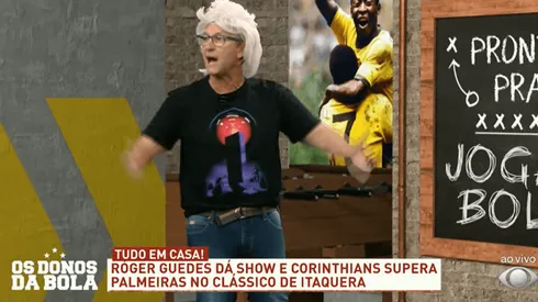 Ex-jogador homenageou Róger Guedes no programa de hoje (Foto: Reprodução/YouTube)