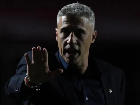 Legião de gringos no elenco Tricolor expõe dilema a Crespo e direção prepara lista de dispensas