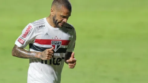 Daniel Alves e Fluminense não chegaram a um acordo (Foto: Marcello Zambrana/AGIF)