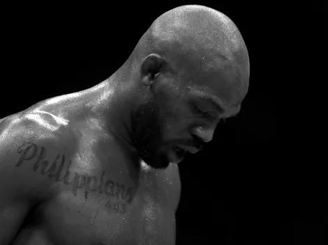 Um dia após entrar para o Hall da Fama o UFC, Jon Jones é acusado de violência doméstica e preso