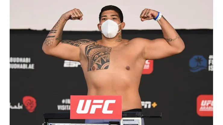 Duelo de Carlos Felipe contra Andrei Arlovski acontece no dia 16 de outubro | Crédito: Getty Images