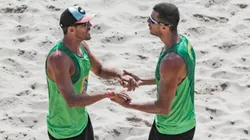 Oscar e Saymon estão nas semifinais no Rio de Janeiro. (Foto: Divulgação CBV)