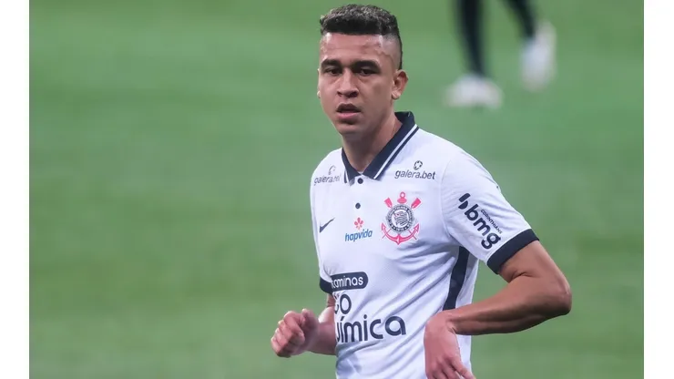 Apesar de certa desconfiança por parte da torcida, técnico Sylvinho deve confiar a Cantillo a missão de substituir Gabriel | Crédito: Marcello Zambrana/AGIF