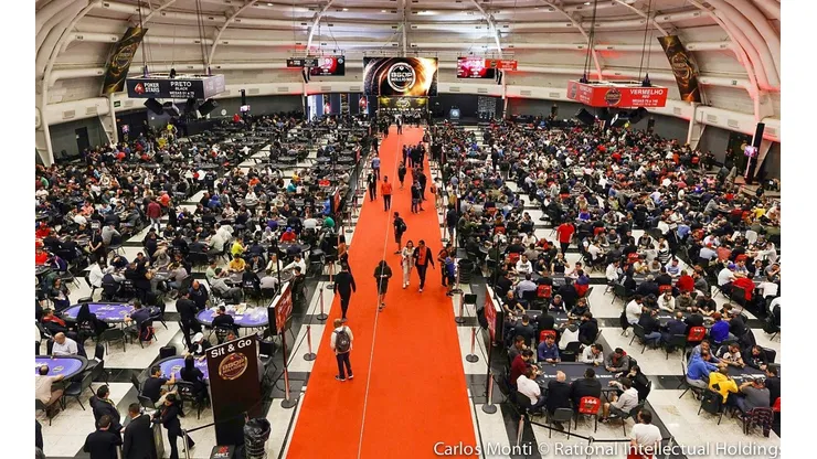 Salão lotado do BSOP Millions 2019 (Foto: Carlos Monti/Divulgação PokerStars)