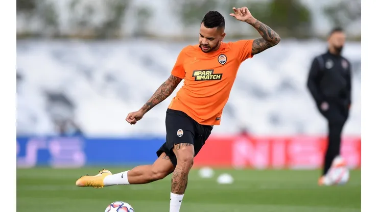 Dentinho é craque nos gramados e no Poker (Foto: Getty Images)