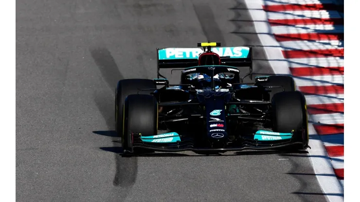 Valtteri Bottas foi melhor nos dois treinos livres desta sexta-feira (Foto: Getty Images)