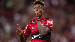 Bruno Henrique é decisivo e coloca o Flamengo mais próximo da final da Libertadores 2021 (Foto: Thiago Ribeiro/AGIF)