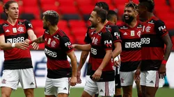 Jogadores do Flamengo comemoram gol (Foto: Getty Images)