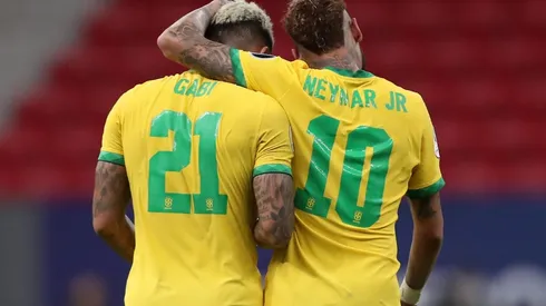 Gabigol e Neymar agitam as redes sociais após trocarem mensagens sobre o Flamengo