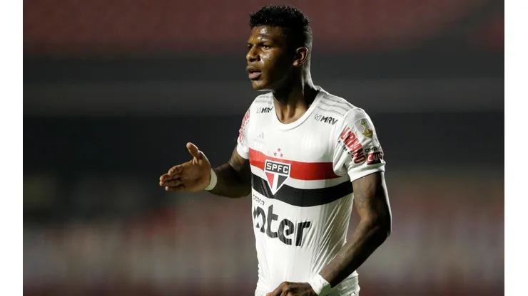 Arboleda recusa proposta do São Paulo para renovação de seu contrato