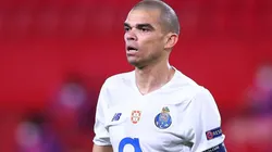 Pepe durante jogo em pré-temporada do Porto (Getty Images)
