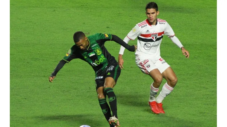 São Paulo e América-MG ficaram no 0 a 0 (Foto: Fernanda Luz/AGIF)