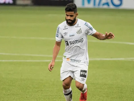 Felipe Jonatan afirma estar incomodado com momento do Santos e faz apelo ao ataque