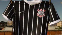 Fotos da nova terceira camisa do Corinthians são vazadas antes do lançamento; confira. (Foto: reprodução Corinthians)