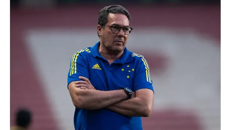 Luxa: terá problemas para jogo do final de semana (Foto: Bruno Haddad/Cruzeiro/Divulgação)