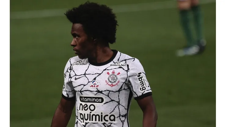 Willian reestreou pelo Corinthians diante do América-MG (Foto: Ettore Chiereguini/AGIF)