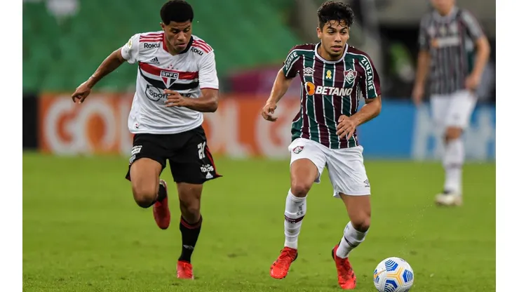 Nonato acredita que o Fluminense pode estar na Libertadores 2022 (Foto: Thiago Ribeiro/AGIF)