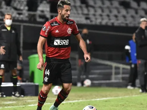 Criticado por torcedores do Flamengo, Isla ganha apoio de companheiros após novo desabafo: 'Sempre contigo'