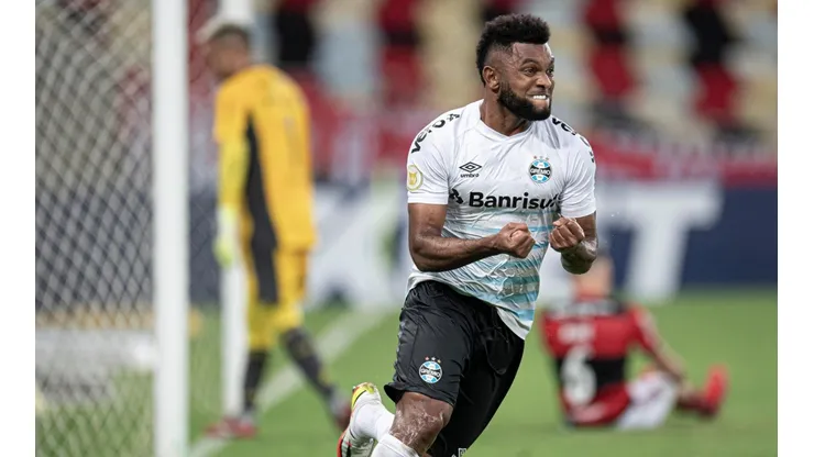 Borja foi o autor do gol que encerrou o jejum de vitórias do Grêmio contra o Flamengo (Foto: Jorge Rodrigues/AGIF)