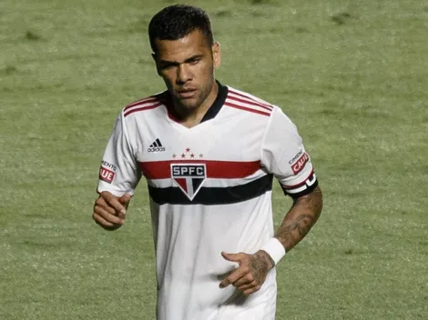 Fluminense abre conversas com Dani Alves, livre no mercado da bola