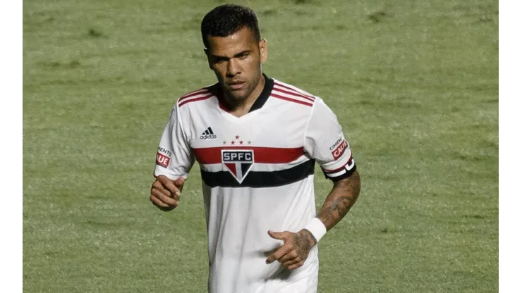 Dani Alves: sem clube no momento (Foto: Ettore Chiereguini/AGIF)