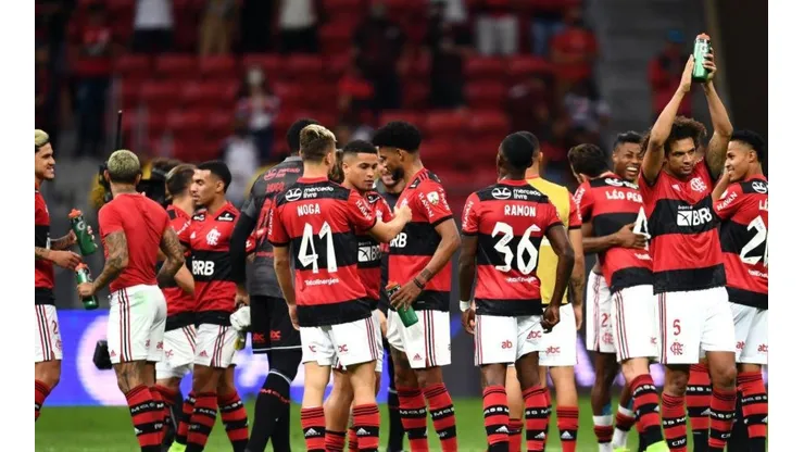 Confira como Renato Gaúcho montou a equipe para enfrentar o Grêmio, pelo Campeonato Brasileiro. (Foto: