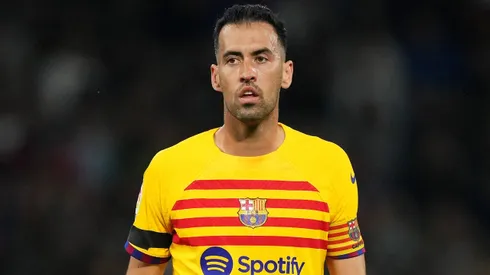 Sergio Busquets atuando pleo Barcelona no Campeonato Espanhol de 2023. Foto: Alex Caparros/Getty Images.