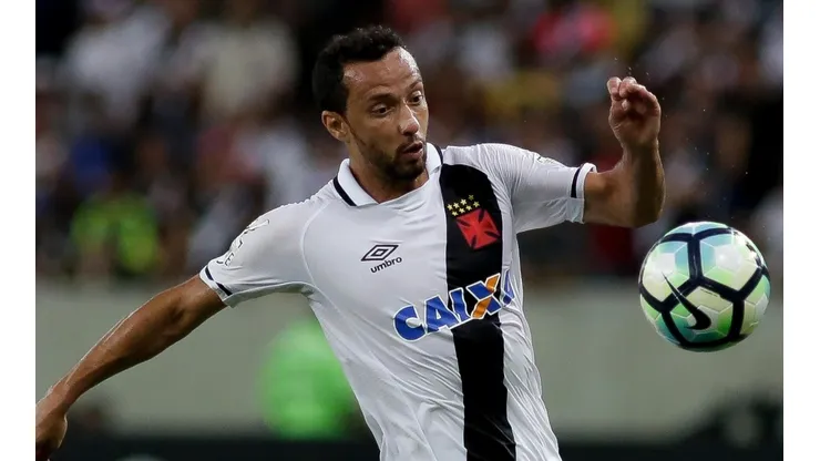 Aos 40 anos, Nenê realizou sua reestreia pelo Vasco (Foto: Luciano Belford/AGIF)